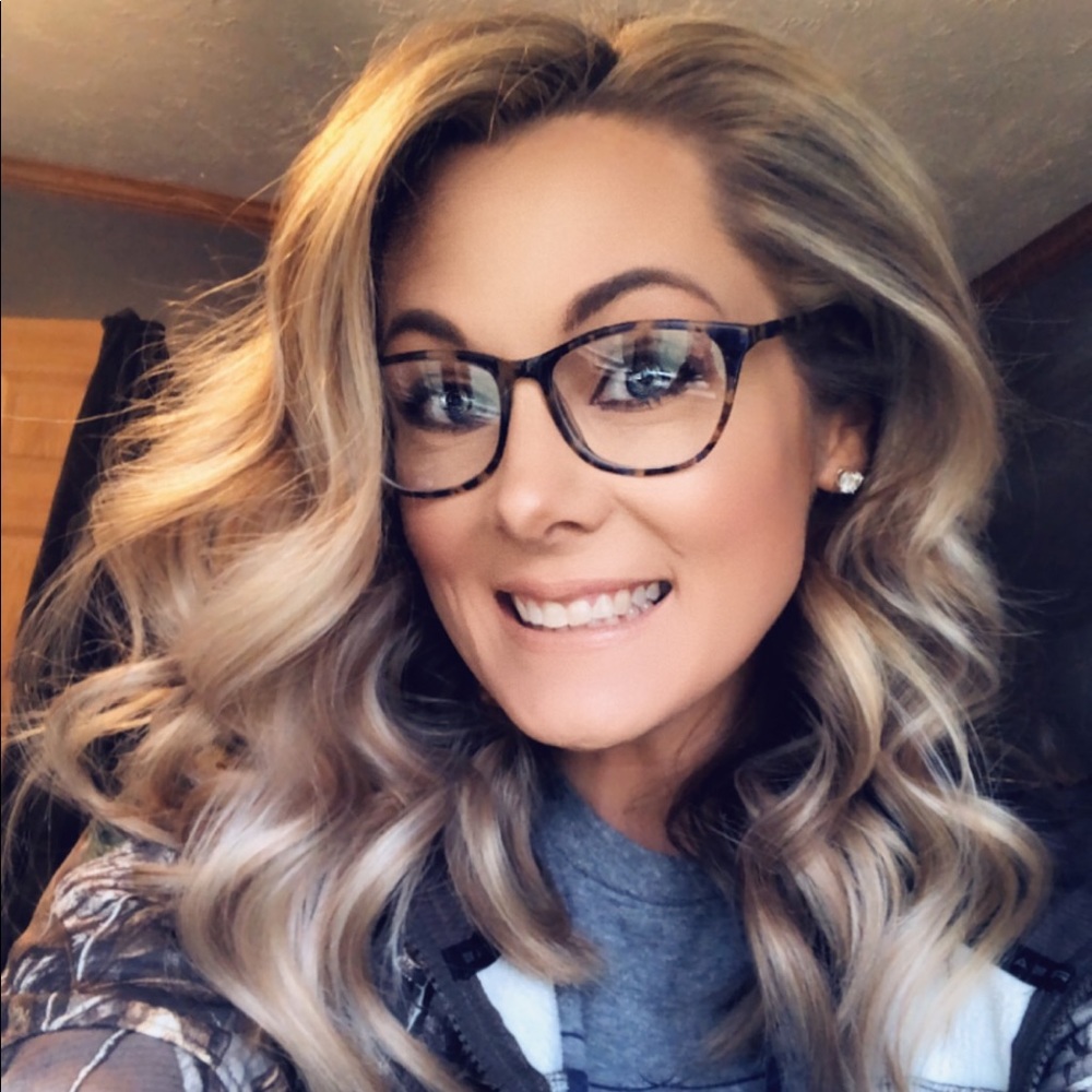 Meet your Posher, Ashley